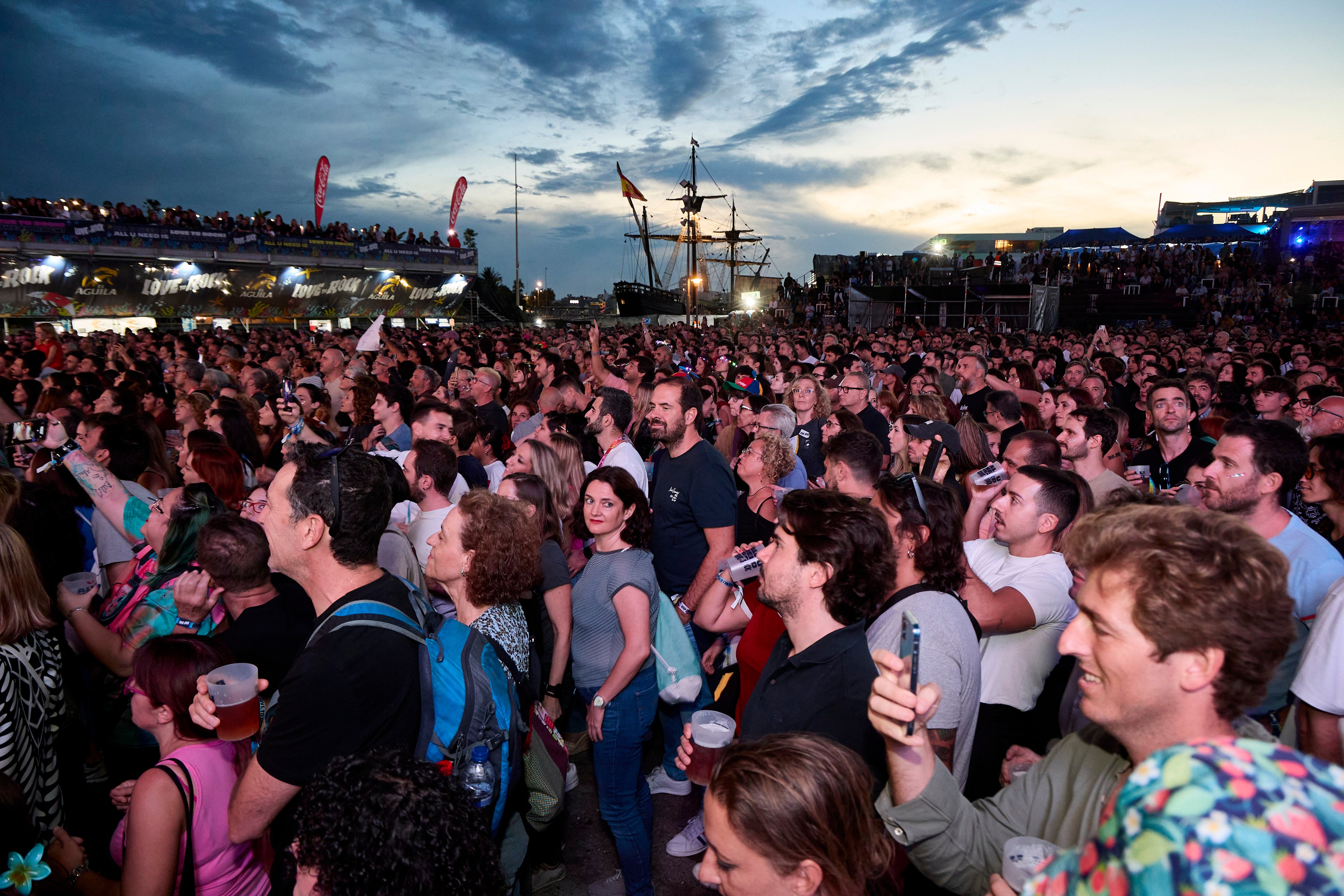 El Love to Rock multiplica el público en la segunda sesión en la Marina de Valencia