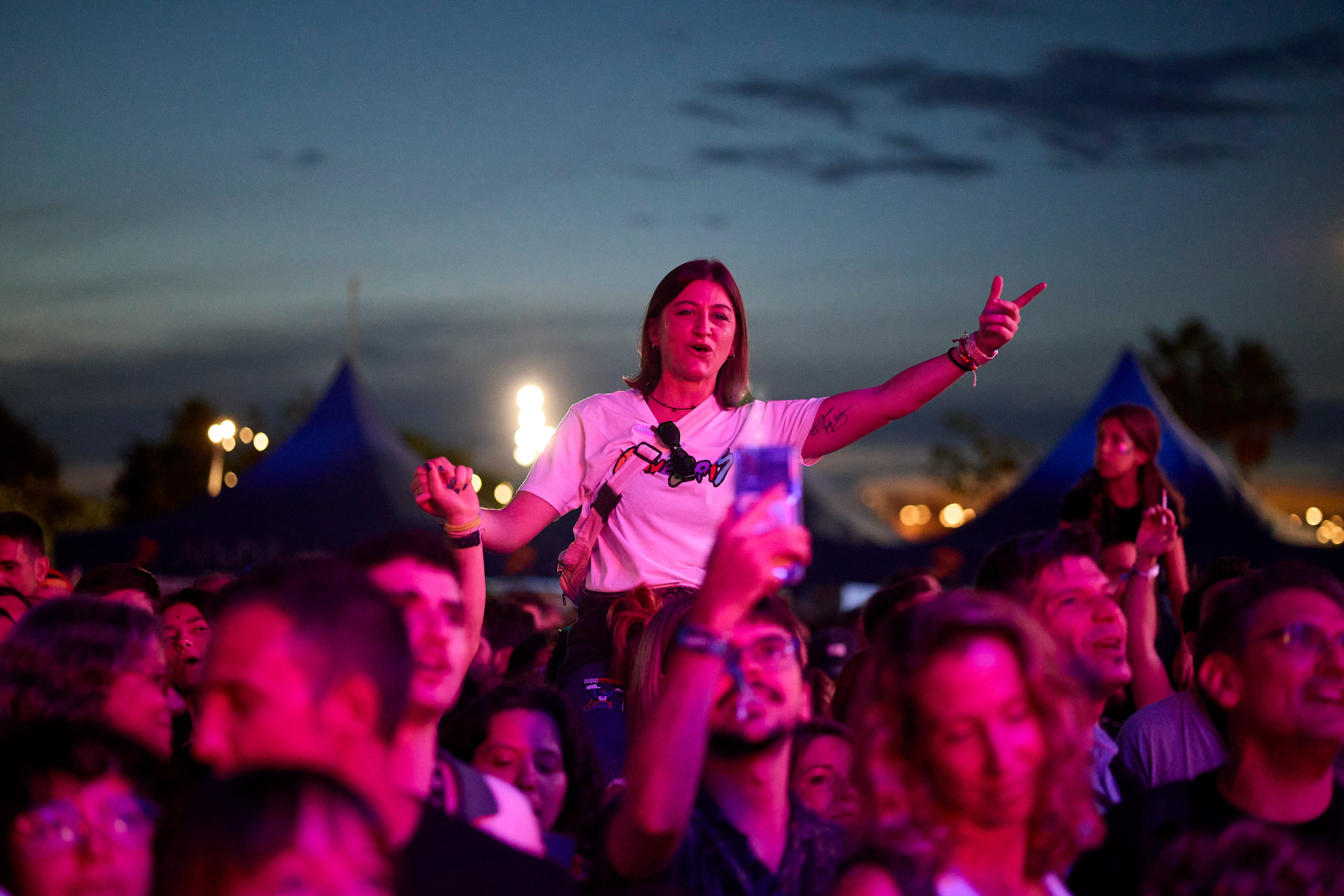 El Love to Rock multiplica el público en la segunda sesión en la Marina de Valencia