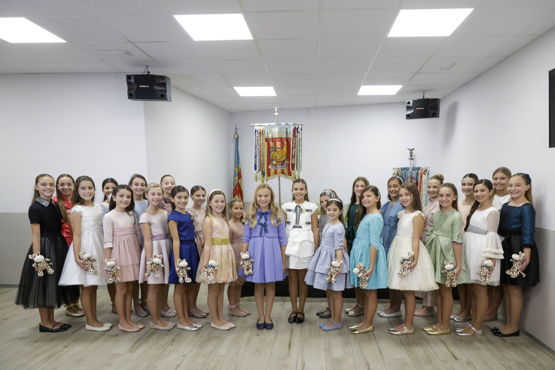 Primeras imágenes de Lucía García Rivera como fallera mayor infantil de Valencia 2025