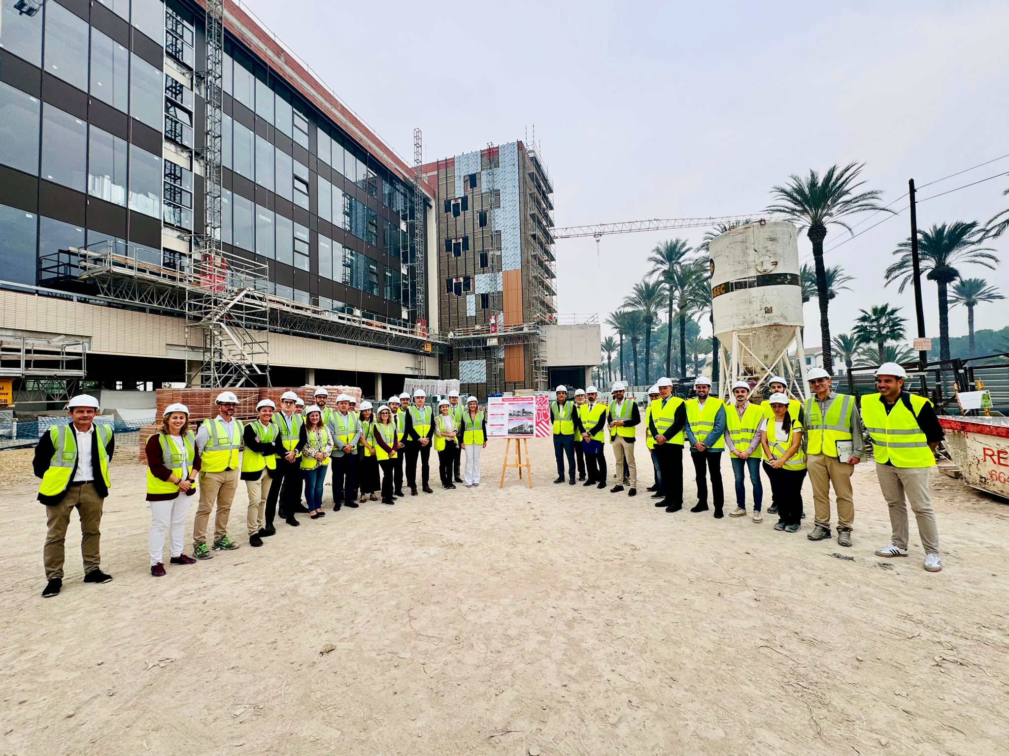 Imagen principal - Conselleria reclama dos nuevos juzgados en Alzira para reducir el colapso del partido judicial