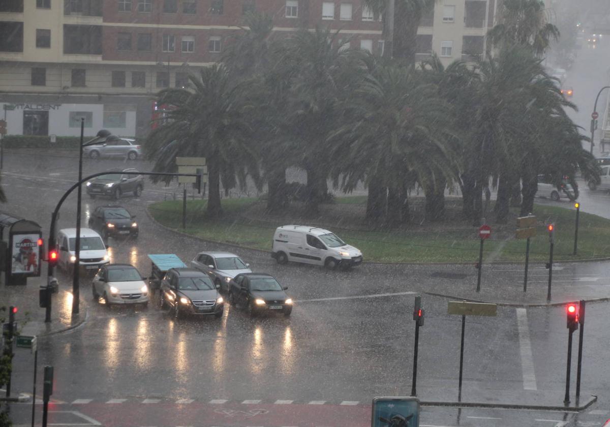 Día de mucha lluvia en la ciudad de Valencia.