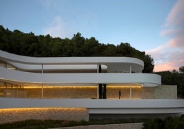 Vista de la casa, obra del estudio alicantino del arquitecto Pepe Giner.