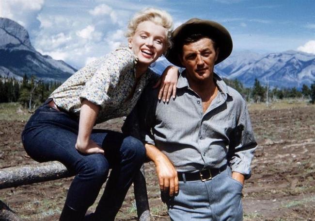 Marilyn Monroe y Robert Mitchum en 'Río sin retorno'