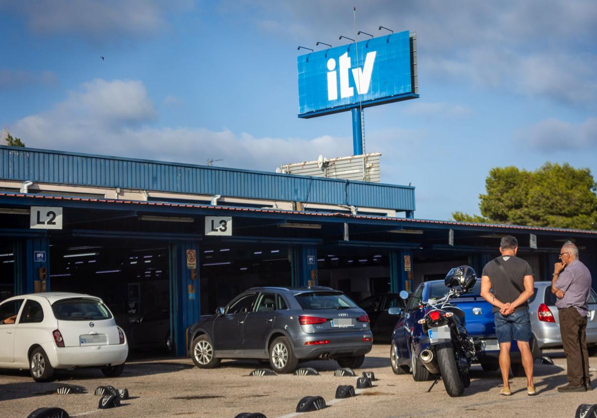 Estación de la ITV en un municipio de la Comunitat Valenciana.