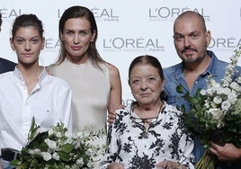 Una jovencísima Marta Ortiz, cuando recogió el premio L'Oreal a la mejor modelo de la pasarela de Madrid en 2016.