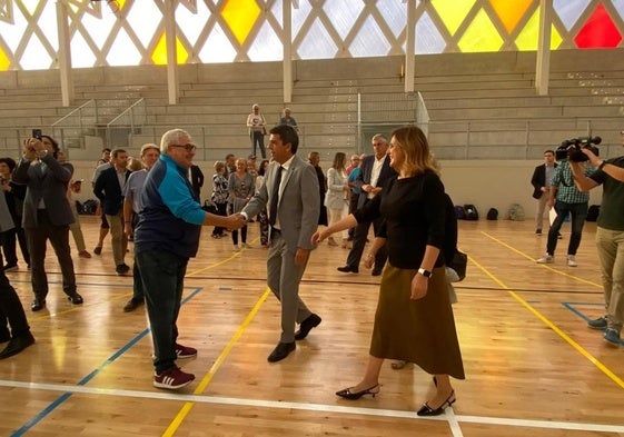 María José Catalá y Carlos Mazón este jueves en la inauguración del polideportivo.