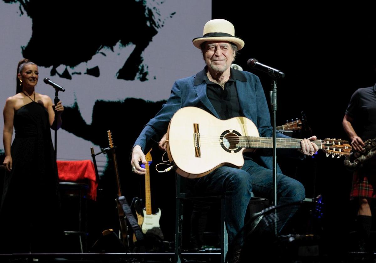 Joaquín Sabina, en un concierto en Granada en 2023.