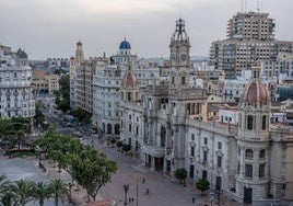 La plaza del Ayuntamiento de Valencia.