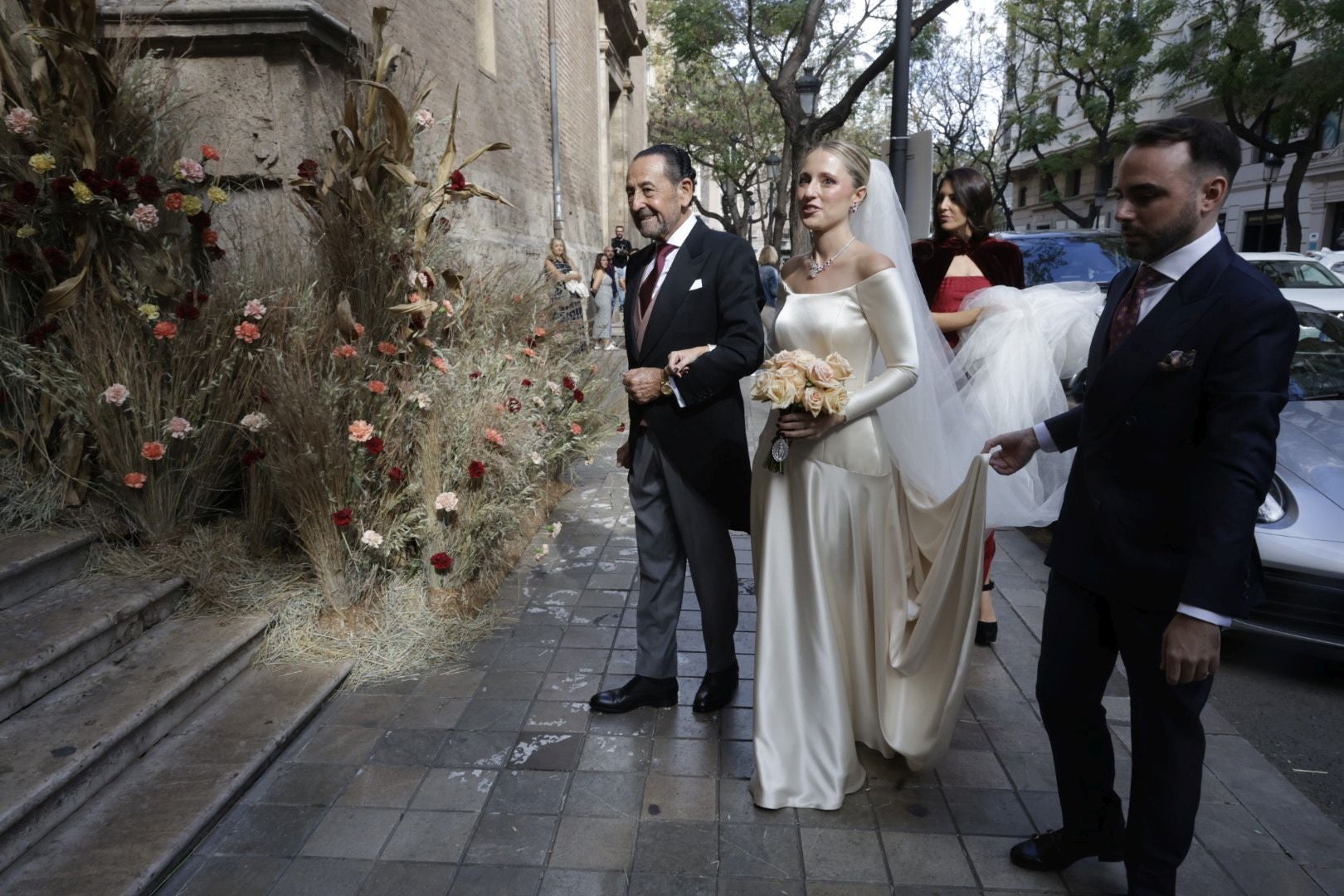 Así ha sido la boda de Carmen Sancho, fallera mayor de Valencia en 2014