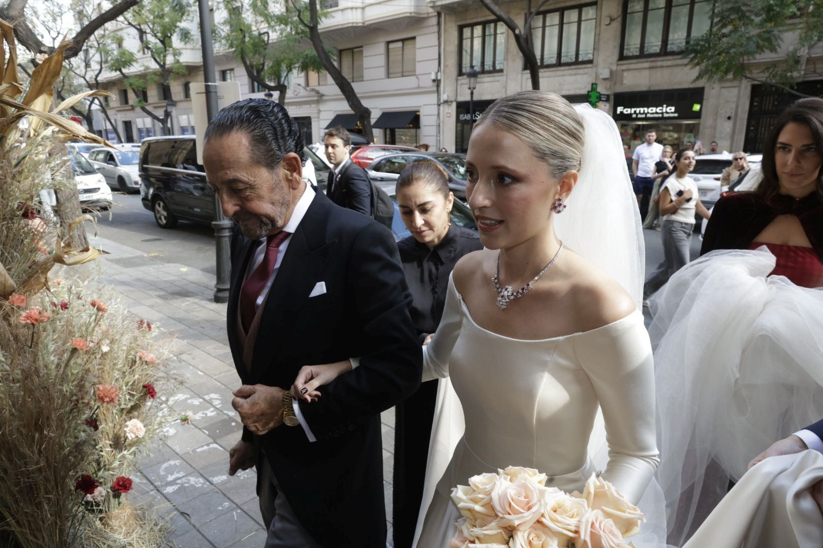 Así ha sido la boda de Carmen Sancho, fallera mayor de Valencia en 2014