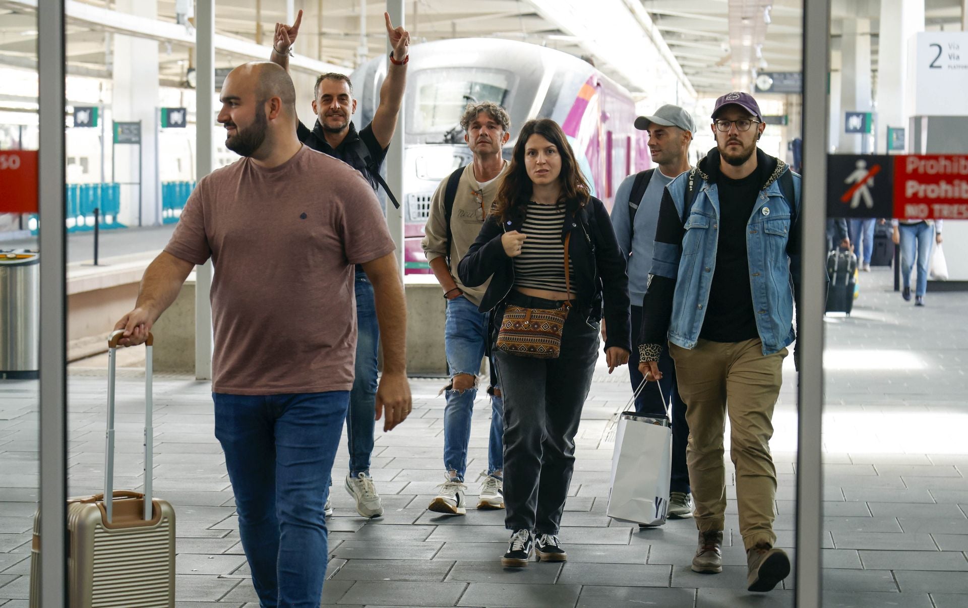 Retrasos y cancelaciones en la estación Joaquín Sorolla de Valencia