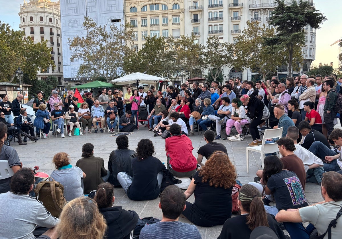 La asamblea de la acampada, este lunes por la tarde.