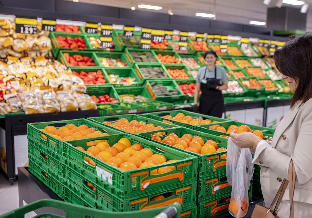 Caquis de un supermercadona de Mercadona.