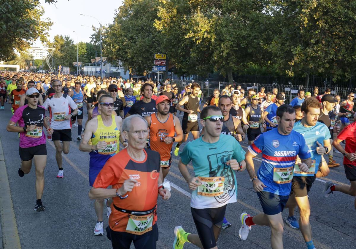 Cientos de corredores en el Medio Maratón de Valencia. Imagen de archivo.