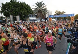 Corredores en el Medio Maratón de Valencia.