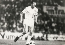 Arnesen en Mestalla durante un partido de la única campaña que jugó con el Valencia.