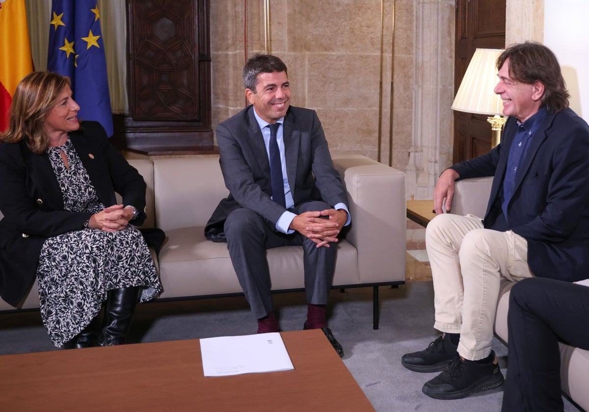 Encuentro de los organizadores del festival con Mazón.