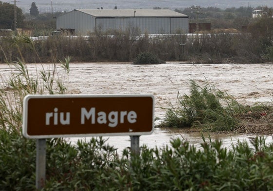 Río Magro desbordado.