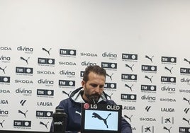 Rubén Baraja, durante la rueda de prensa previa al partido de Copa del Rey ante el Parla Escuela