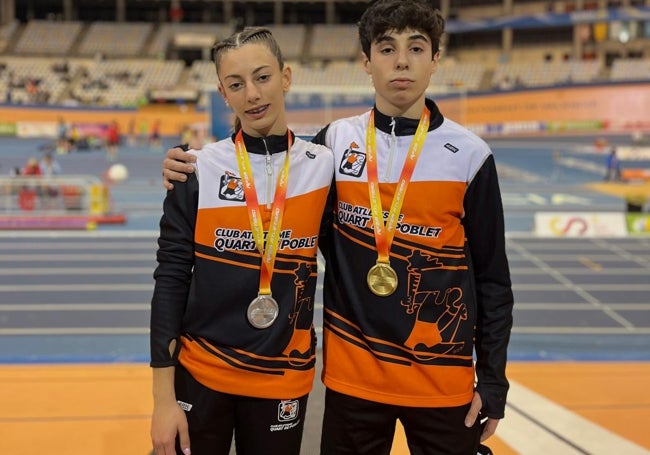 Adriana Cano y Gabriel Ruiz, tras conseguir sus logros en la categoría sub16 del Campeonato de España