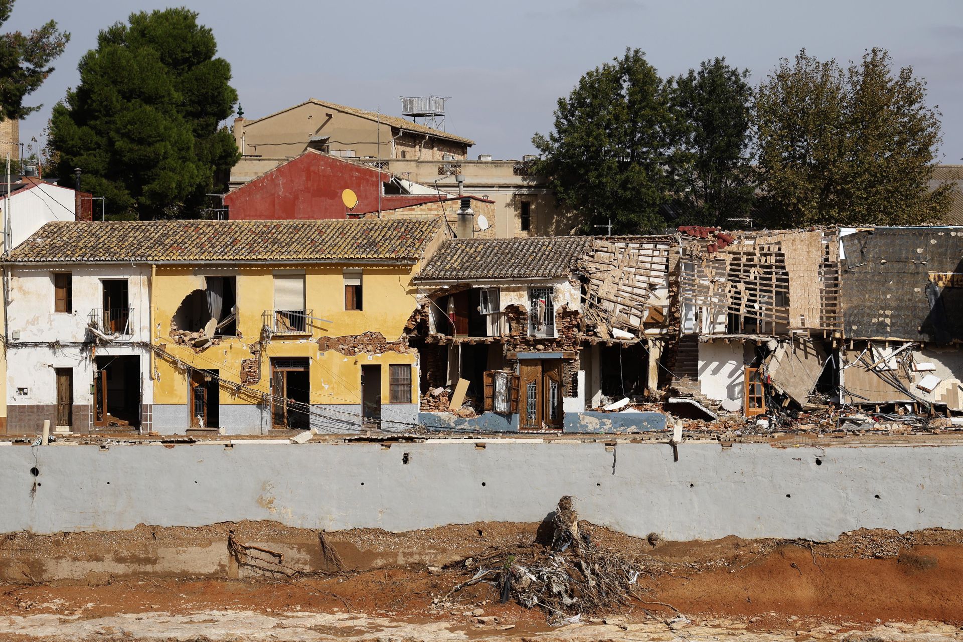 La solidaridad de los pueblos más afectados por la DANA