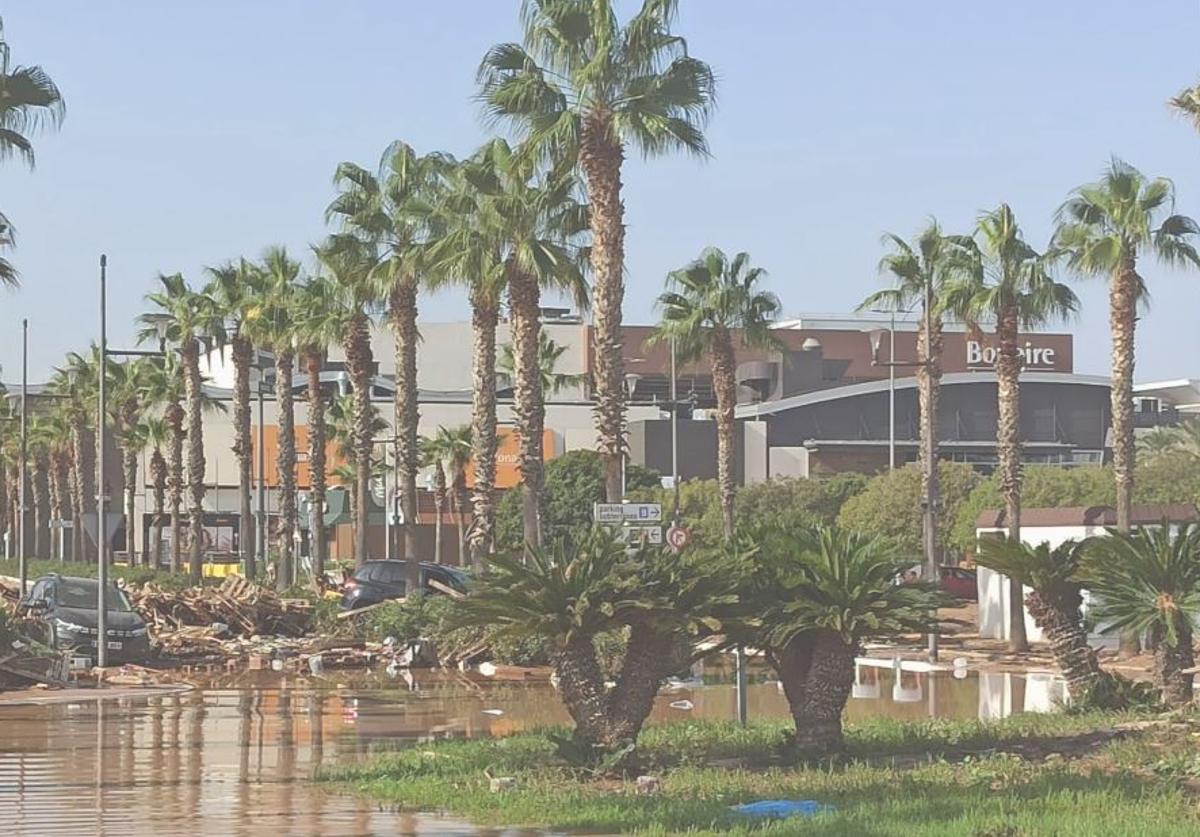 El centro comercial Bonaire, tras las lluvias.