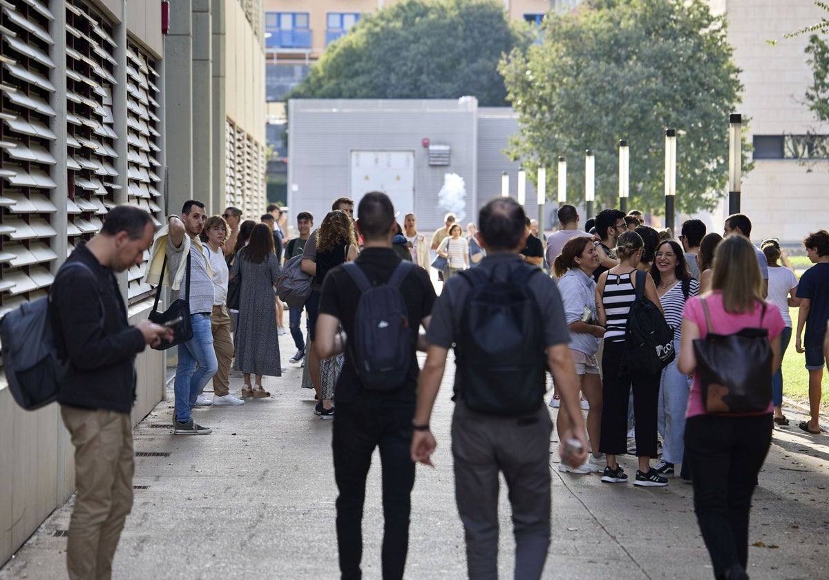 Estudiantes en la Universidad Politécnica de Valencia.