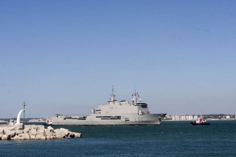 Así es el buque Galicia de la Armada que llega a la DANA de Valencia