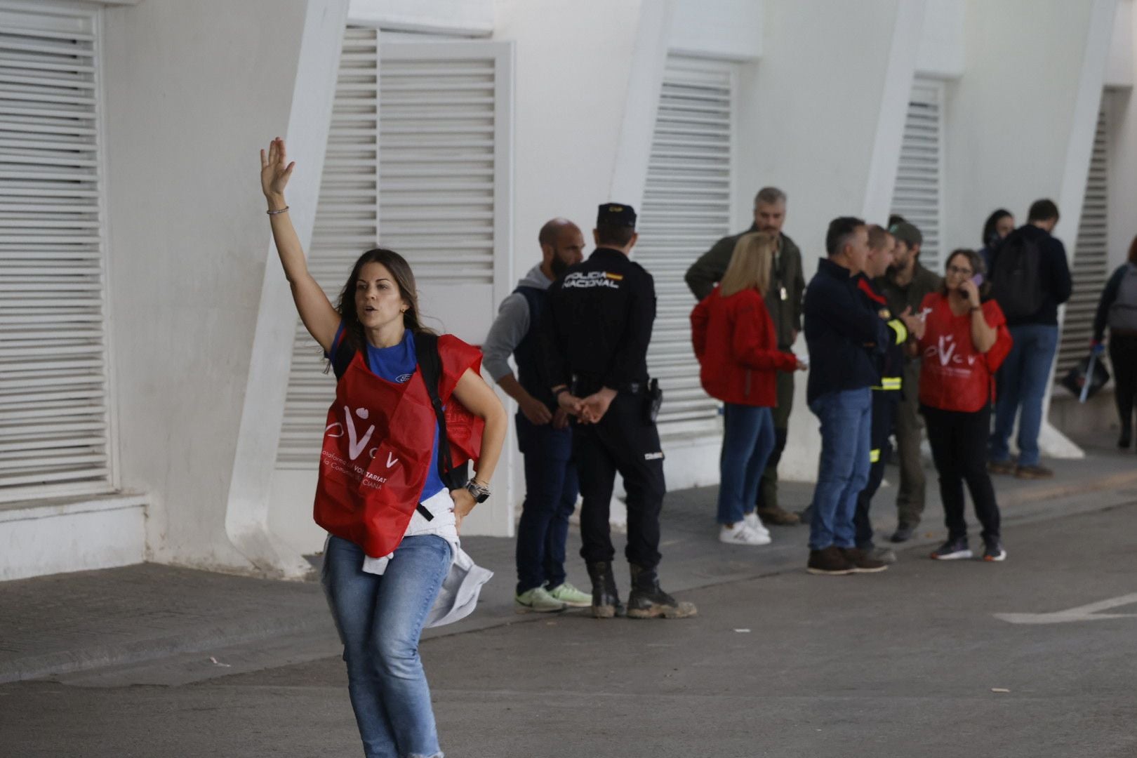 Fotos: miles de voluntarios acuden al Museo Príncipe Felipe de Valencia