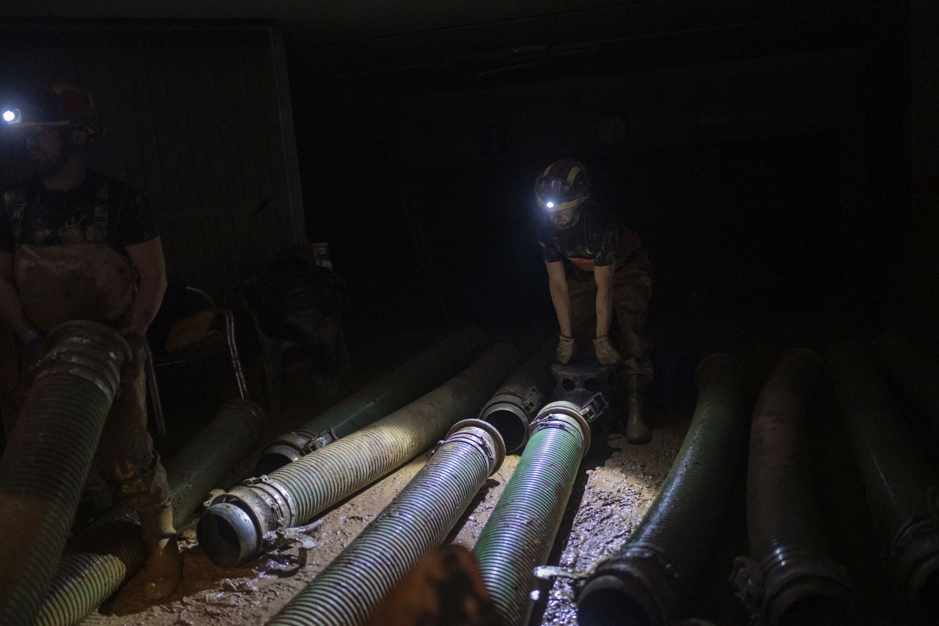 Los trabajos de rescate continúan en los pueblos de Valencia siete días después de la DANA