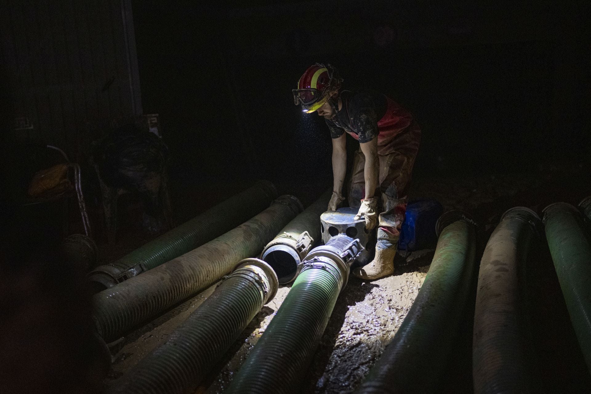 Los trabajos de rescate continúan en los pueblos de Valencia siete días después de la DANA