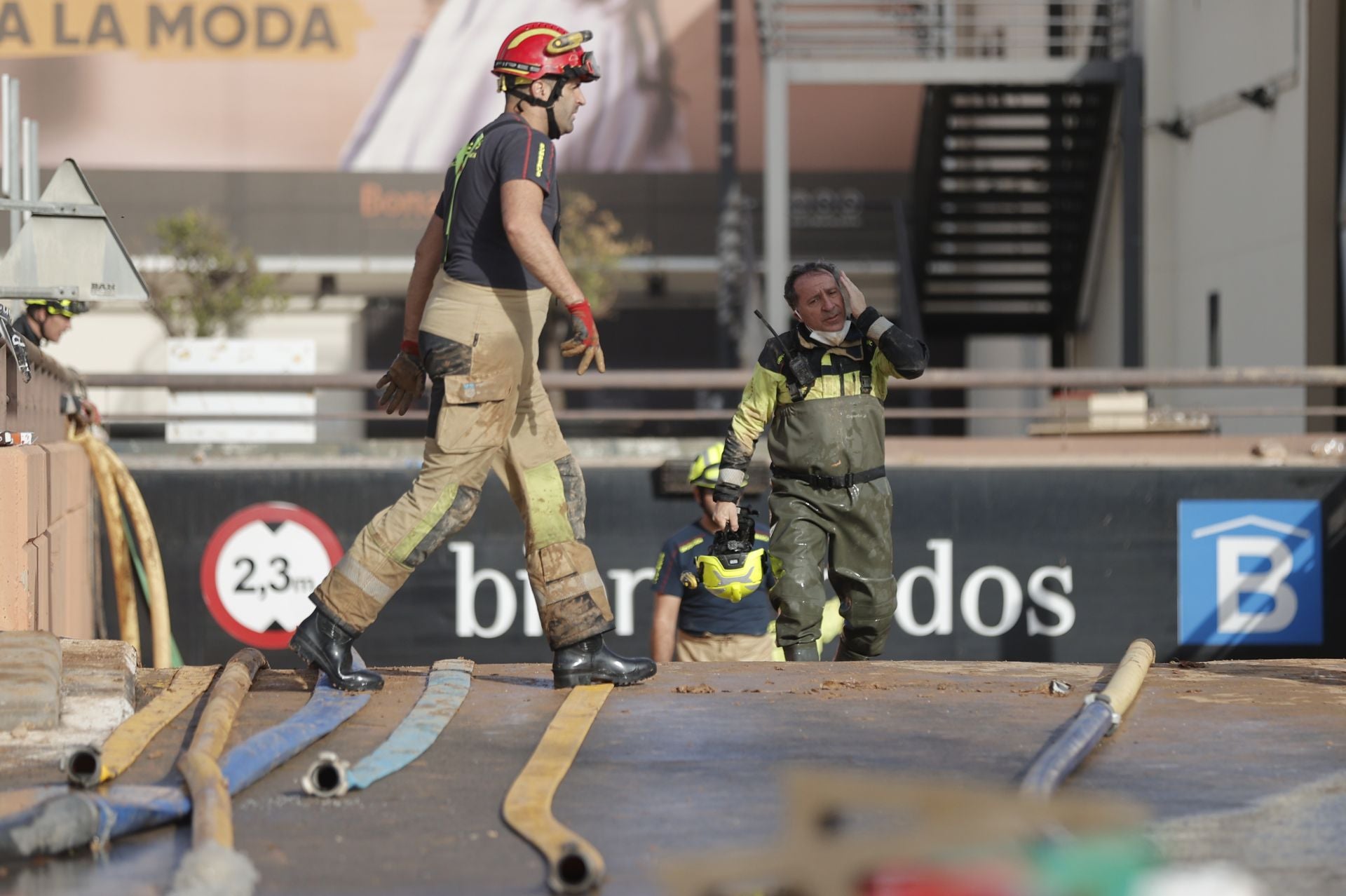 Los trabajos de rescate continúan en los pueblos de Valencia siete días después de la DANA