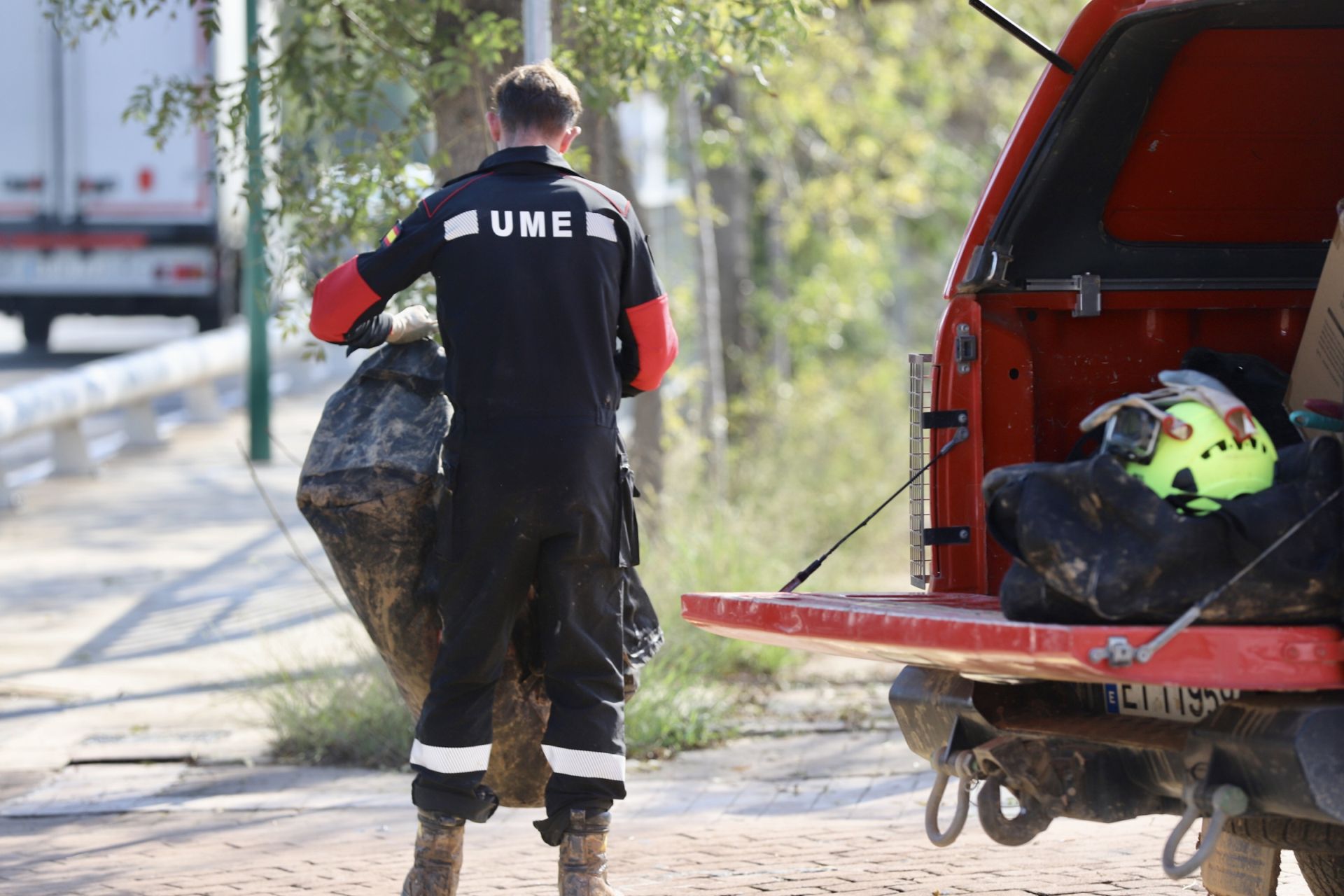 La UME sigue la búsqueda de cuerpos en la Albufera