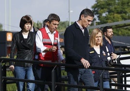 Diana Morant, junto a Mazón y el presidente del Gobierno.