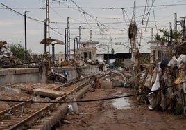 Vías de metro de la línea 1, once días después de la catástrofe.