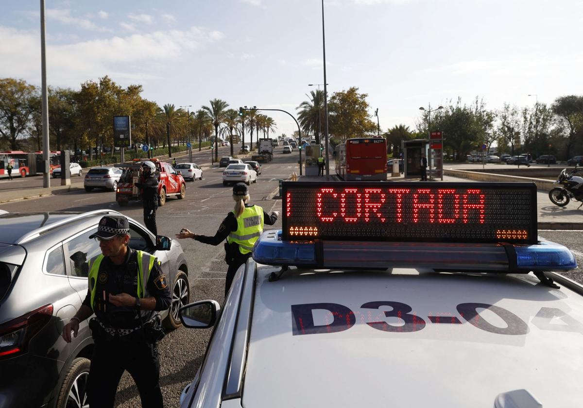 Carreteras cortadas en Valencia con motivo de la DANA.