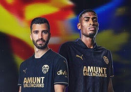 Gayà y Mosquera lucen las camisetas que el Valencia vestirá en el partido contr ael Betis.