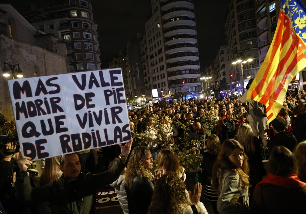 Concentración en la plaza San Agustín, este sábado.