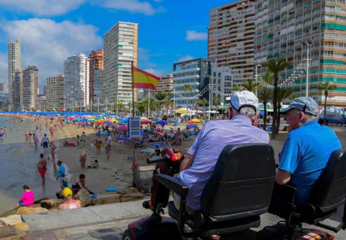 Turistas en Benidorm.