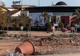 Así está el centro comercial Bonaire casi 20 días después de la DANA