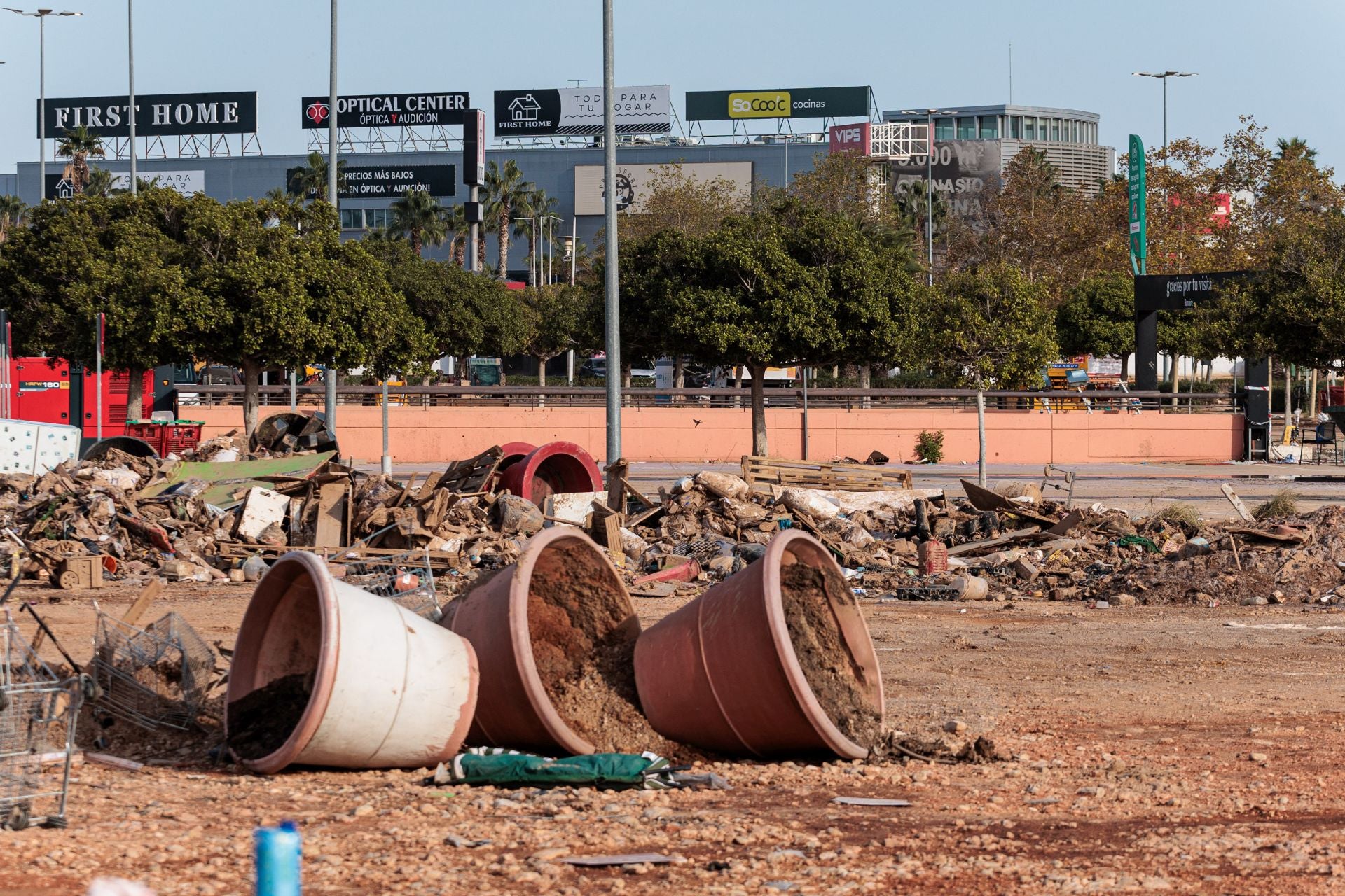 Así está el centro comercial Bonaire casi 20 días después de la DANA