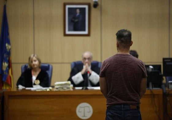 El Tuvi durante otra de sus causas abiertas en la Audiencia Provincial de Valencia.