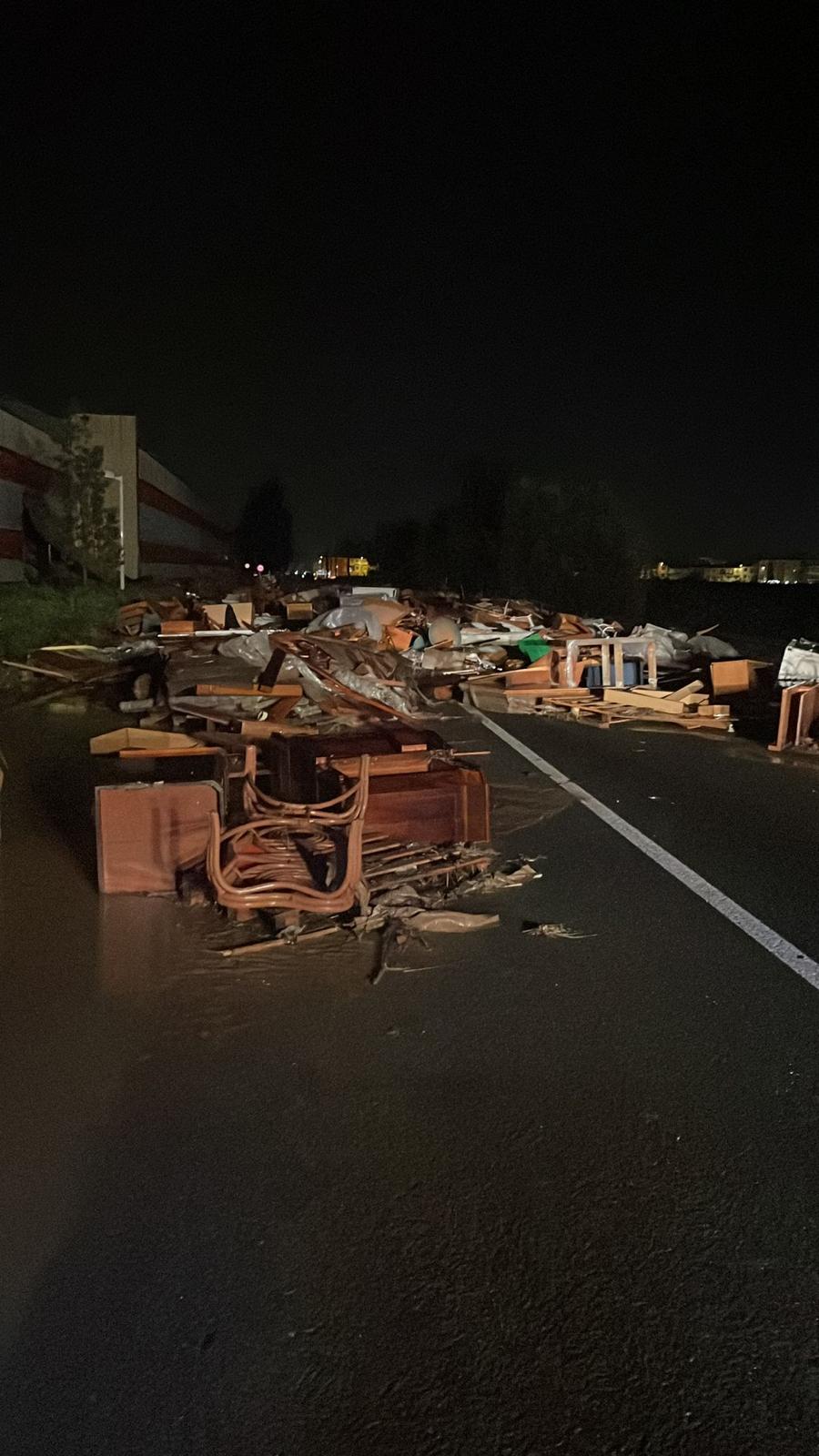 Imagen secundaria 2 - Las 47 vidas salvadas por la Guardia Civil en un bazar chino