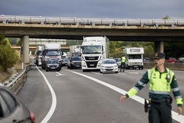 Carretera cortada en la provincia de Valencia.