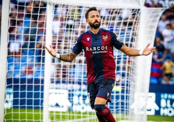 José Luis Morales, tras marcar un gol con el Levante.