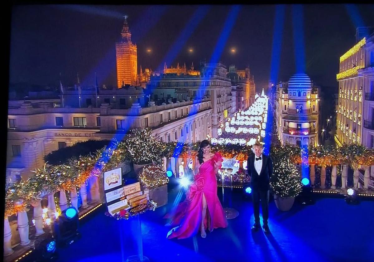 Los presentadores de las Campanadas del año pasado en Telecinco.