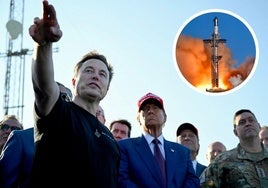 Elon Musk muestra a Donald Trump, presidente de Estados Unidos, las instalaciones de Space X.