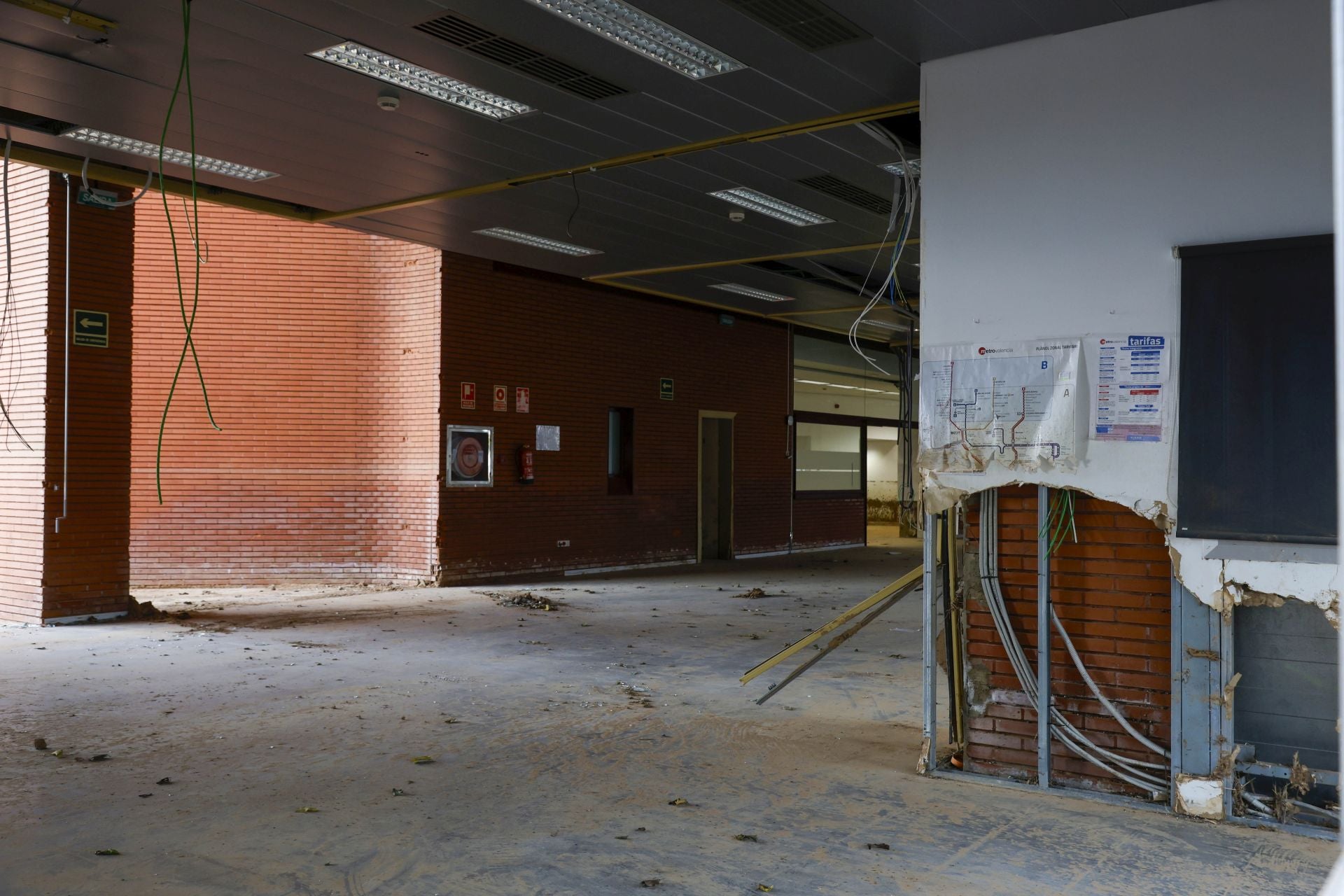 Así ha quedado la estación de València Sud tras la DANA