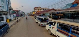 Calle de Vang Vieng, en Laos.