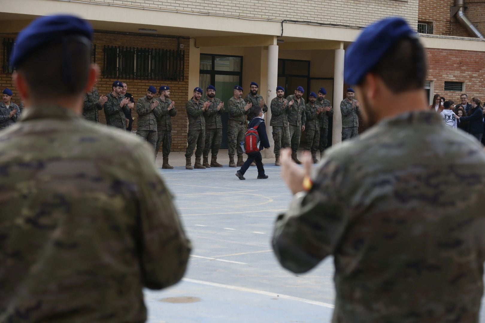 Los niños de Benetússer vuelven al colegio